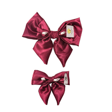 Load image into Gallery viewer, Cabernet Cellar Ladybow
