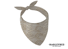 Load image into Gallery viewer, Lace Daffodil Bandana
